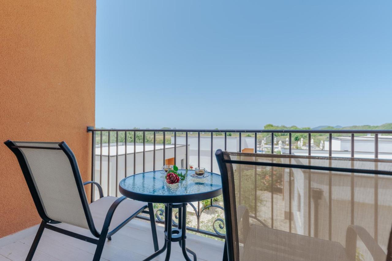 Imperial Resort Улцинь Экстерьер фото